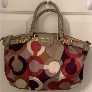 COACH PURSE (feel free to bargain)